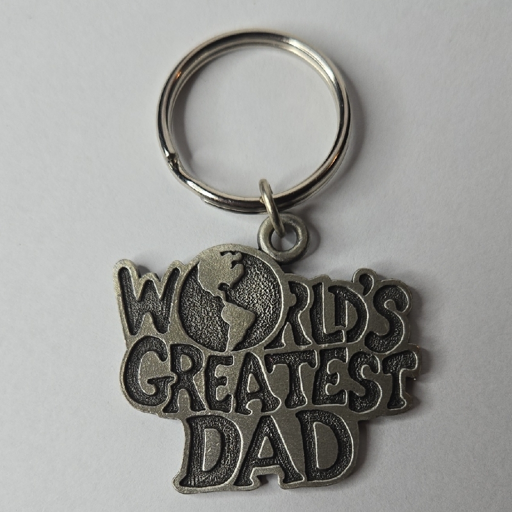 Camco World's Greatest Dad‎ Keychain Accessory, Silvertone Key Ring